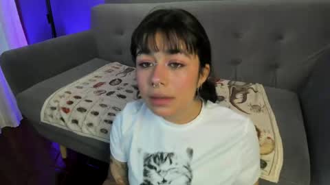 Snapshot of flower_smith_ chatting on 4, 4, 2026 Its a pleasure to meet you. Im Flower. Help me reach 1k. Follow me. online show from 4, 4, 2026