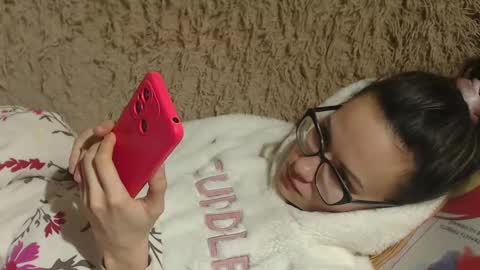 say meow and send tip  online show from 14, 2, 2025