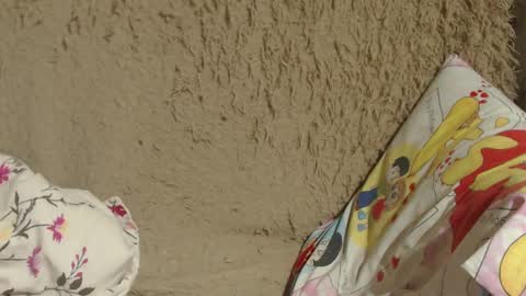 say meow and send tip  online show from 18, 2, 2025