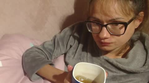 say meow and send tip  online show from 1, 10, 2025