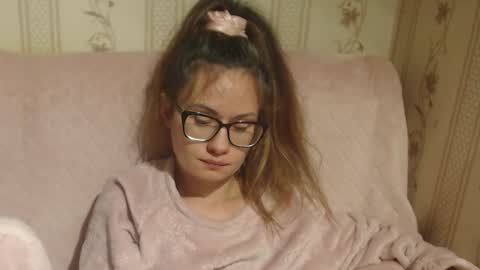 say meow and send tip  online show from 1, 11, 2025