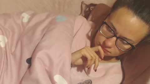 say meow and send tip  online show from 3, 10, 2025