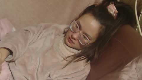 say meow and send tip  online show from 2, 3, 2026