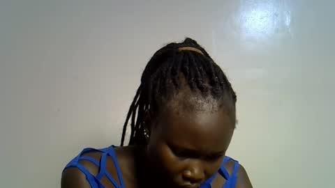 Snapshot of flowerdiva002 chatting on 20, 12, 2025 flowerdiva002 online show from 20, 12, 2025