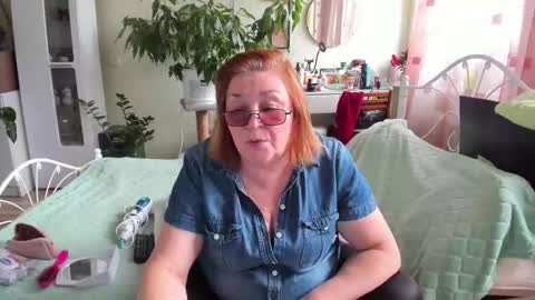 Flowerlower online show from 5, 10, 2025