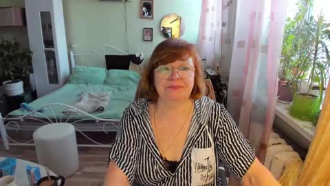 Flowerlower online show from 5, 2, 2026