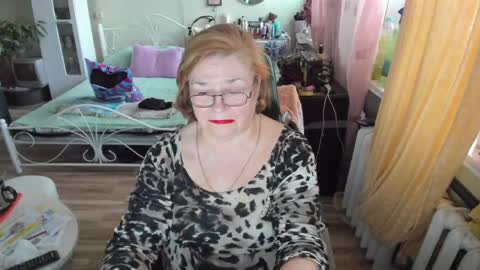 Flowerlower online show from 28, 4, 2026