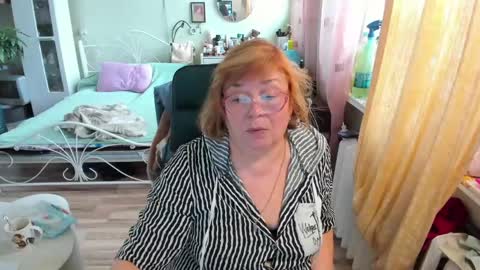 Flowerlower online show from 12, 5, 2026