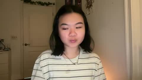 Snapshot of flowerlvr chatting on 20, 1, 2025 flowerlvr online show from 20, 1, 2025