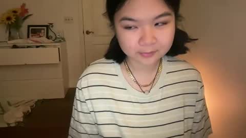 Snapshot of flowerlvr chatting on 20, 1, 2025 flowerlvr online show from 20, 1, 2025