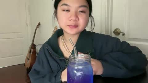 Snapshot of flowerlvr chatting on 21, 1, 2025 flowerlvr online show from 21, 1, 2025