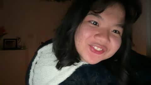 Snapshot of flowerlvr chatting on 2, 2, 2025 flowerlvr online show from 2, 2, 2025