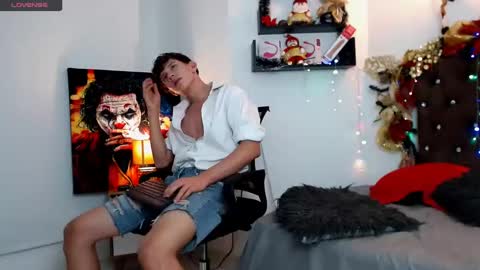 flowers109 online show from 7, 1, 2025