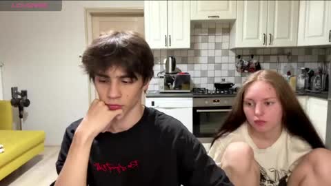 flowerscouple online show from 21, 4, 2026