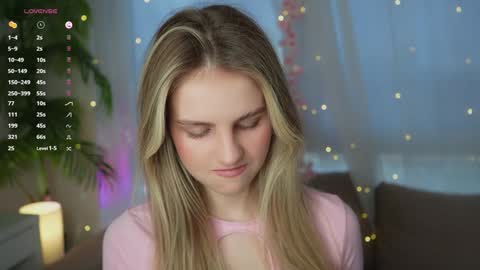 Snapshot of fluffy_angel chatting on 4, 12, 2024 Adeline online show from 4, 12, 2024
