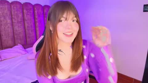  FLUFFY BUBBLE  online show from 22, 12, 2025