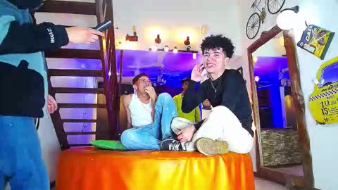 Snapshot of flyckers chatting on 14, 9, 2025 flyckers online show from 14, 9, 2025