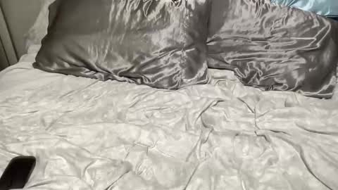 Snapshot of flyhigh40 chatting on 19, 10, 2025 Join me online and in Person Looking for company on camera. online show from 19, 10, 2025