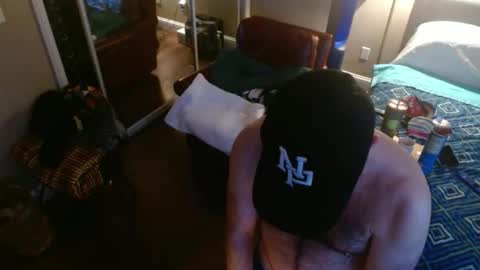 Snapshot of flyinpig chatting on 16, 2, 2026 Pigs fly online show from 16, 2, 2026