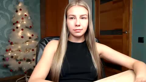 Snapshot of fofhcf chatting on 28, 12, 2024 Molli Ready for any play with you. Hottest show in pvt Help a student earn big tokens online show from 28, 12, 2024