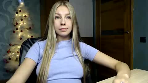 Snapshot of fofhcf chatting on 16, 1, 2025 Molli Ready for any play with you. Hottest show in pvt Help a student earn big tokens online show from 16, 1, 2025
