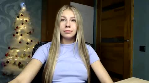 Snapshot of fofhcf chatting on 17, 1, 2025 Molli Ready for any play with you. Hottest show in pvt Help a student earn big tokens online show from 17, 1, 2025