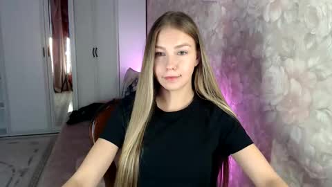 Molli  Ready for any play with you. Hottest show in pvt  Help a student earn big tokens  online show from 15, 10, 2025