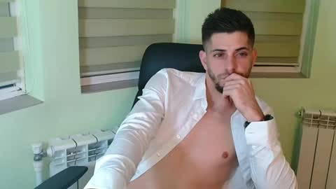 independent model online show from 4, 12, 2024