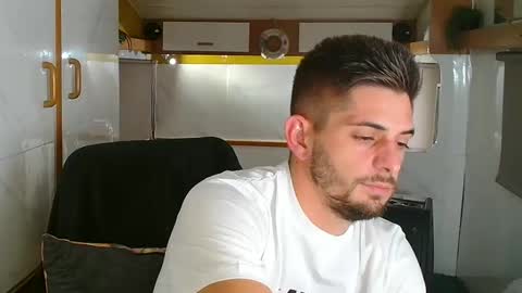 Snapshot of followknight chatting on 20, 10, 2025 independent model online show from 20, 10, 2025