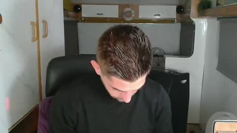 Snapshot of followknight chatting on 28, 10, 2025 independent model online show from 28, 10, 2025