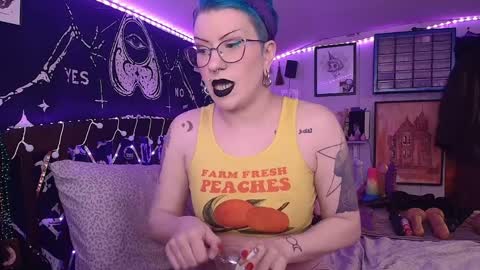 Snapshot of fondadix_ chatting on 17, 9, 2025 Fonda Dix online show from 17, 9, 2025