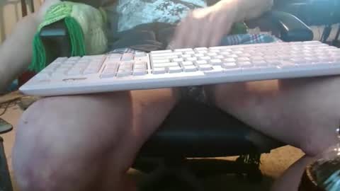 Snapshot of fooman103 chatting on 19, 4, 2026 Fooman1007 online show from 19, 4, 2026