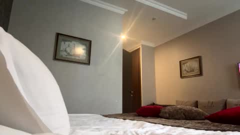 Snapshot of forbiddennvelvet chatting on 3, 10, 2025 forbiddennvelvet online show from 3, 10, 2025