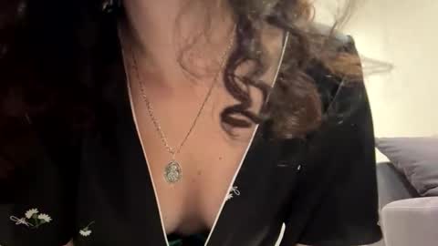 Snapshot of forbiddennvelvet chatting on 31, 10, 2025 forbiddennvelvet online show from 31, 10, 2025