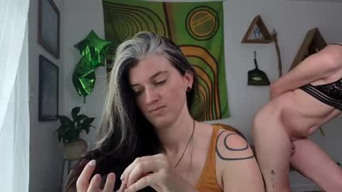Snapshot of forestdarling chatting on 21, 4, 2026 forestdarling online show from 21, 4, 2026