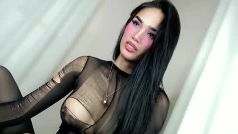 KHATRINA STACIE MARIE online show from 29, 5, 2026
