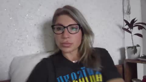 fox_red_lady7 online show from 10, 1, 2026