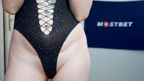 CUSTOM PHOTOS AND VIDEOS -  online show from 10, 1, 2025