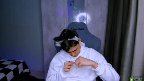 Foxicfu online show from 6, 2, 2025