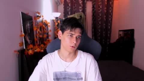 Foxicfu online show from 3, 11, 2025