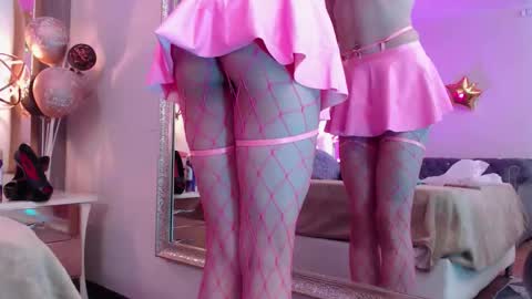 Snapshot of foxxy_dolce chatting on 27, 10, 2025 Foxxy online show from 27, 10, 2025