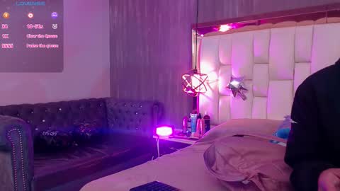 Snapshot of foxxy_dolce chatting on 30, 10, 2025 Foxxy online show from 30, 10, 2025