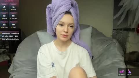 Foxy online show from 6, 3, 2025