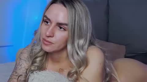 Foxy Kimmi online show from 27, 11, 2025