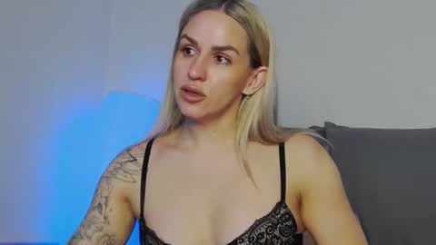 Foxy Kimmi online show from 1, 5, 2026