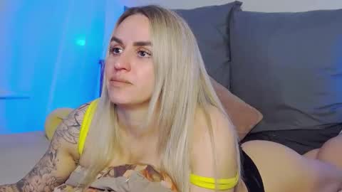 Foxy Kimmi online show from 3, 5, 2026