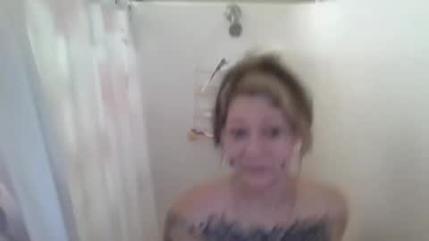 foxyfang online show from 26, 9, 2025