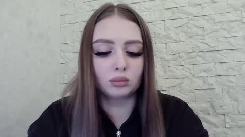 Snapshot of foxyflaree chatting on 27, 11, 2025 Alice online show from 27, 11, 2025