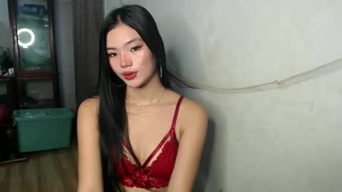 Snapshot of foxygoddess19 chatting on 4, 2, 2025 foxygoddess19 online show from 4, 2, 2025