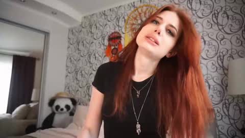 FoxyIrene online show from 8, 3, 2025